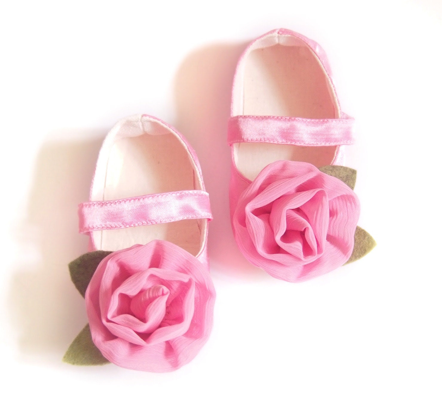 Baby Shoes, Toddler Shoes, Baby Girl Shoes, Newborn Shoes, Pink, Spring, Baby Shower Gift, New Baby, Baby Girl Clothes - littleserah Baby Shoes, Toddler Shoes, Baby Girl Shoes, Newborn Shoes, Pink, Spring, Baby Shower Gift, New Baby, Baby Girl Clothes - littleserah