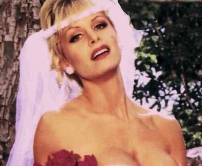 Tiffany Million participou de 129 filmes adultos Tiffany Million apareceu em 129 filmes picantes durante a sua carreiraVeja mais notícias na página oficial do Hora 7 no Facebook