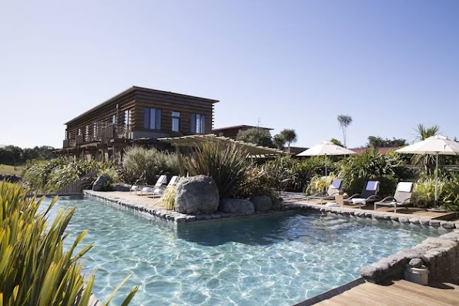 Hapuku Lodge + Tree Houses