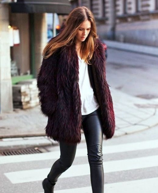 Le Fashion: 2 Cool Ways To Wear A Burgundy Fur Coat