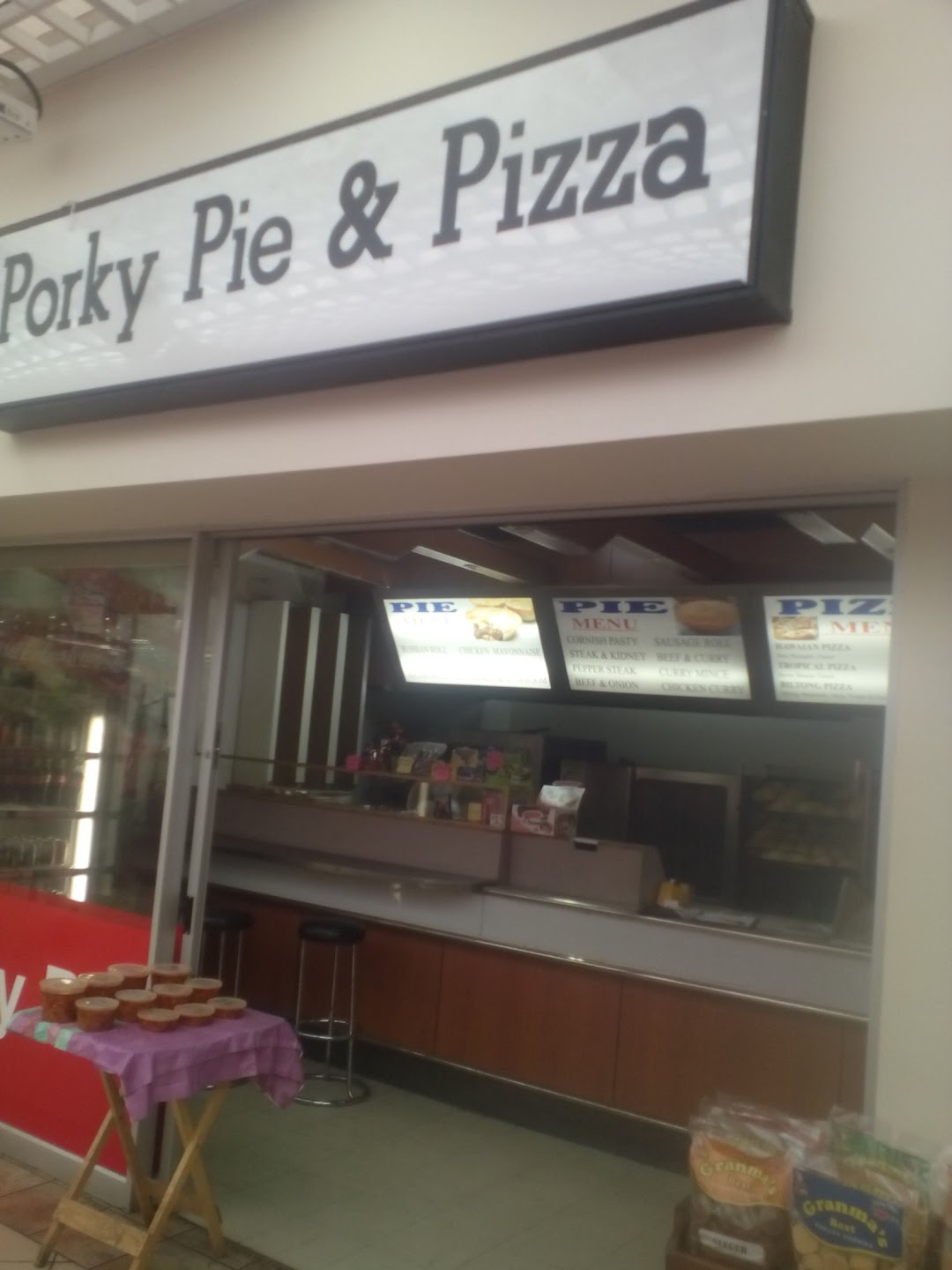 Porky Pie & Pizza