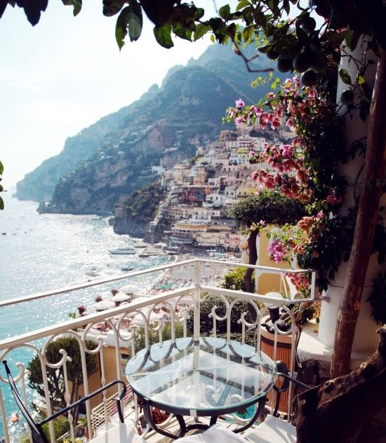 KeepStringLights: Balcony dining - Amalfi Coast in Italy ...