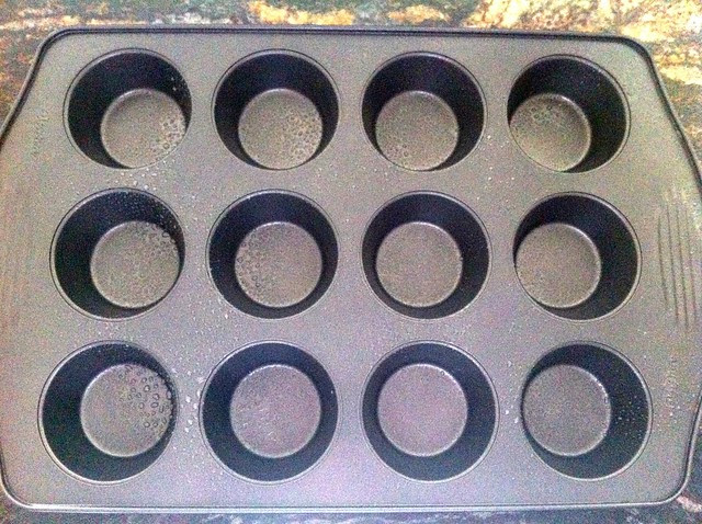 Muffin Tin Sprayed with Non-stick Oil