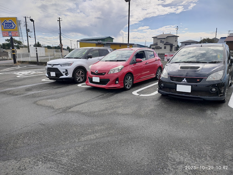 コルトラリーアートバージョンRのライズ・ヴィッツRS・コルトラリーアートバージョンR・ドライブに関するカスタム事例の投稿画像1枚目