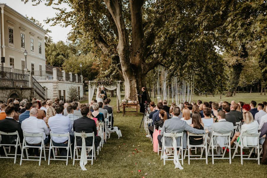 Fotógrafo de casamento Csaba Györfi (csabagyorfi). Foto de 23 de janeiro 2022