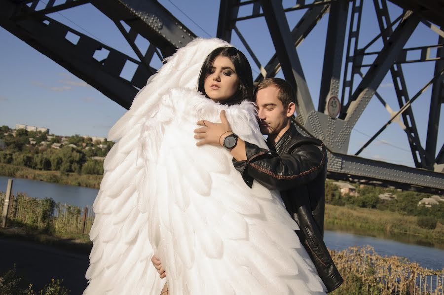 Fotógrafo de casamento Nika Kozachenko (lika). Foto de 18 de janeiro 2019