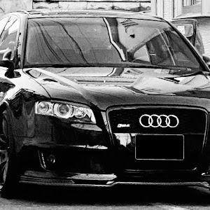 RS4 セダン