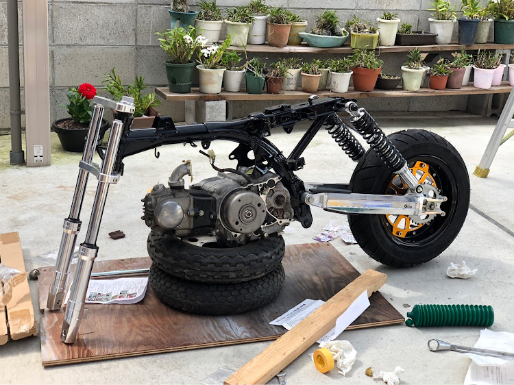 Kazbow3500さんが投稿した製作中・DIY・4mini・実は2台目の4miniに関するカスタム事例の投稿画像1枚目