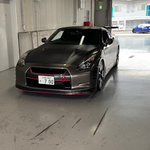 NISSAN GT-R R35