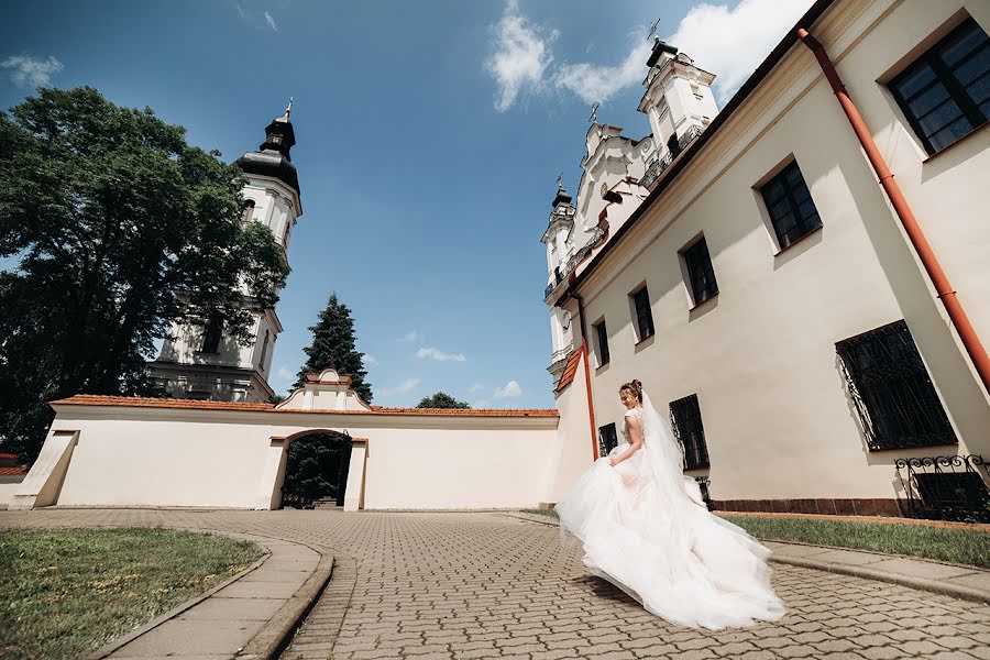 Fotografo di matrimoni Kristina Letova (krisstina). Foto del 20 giugno 2019