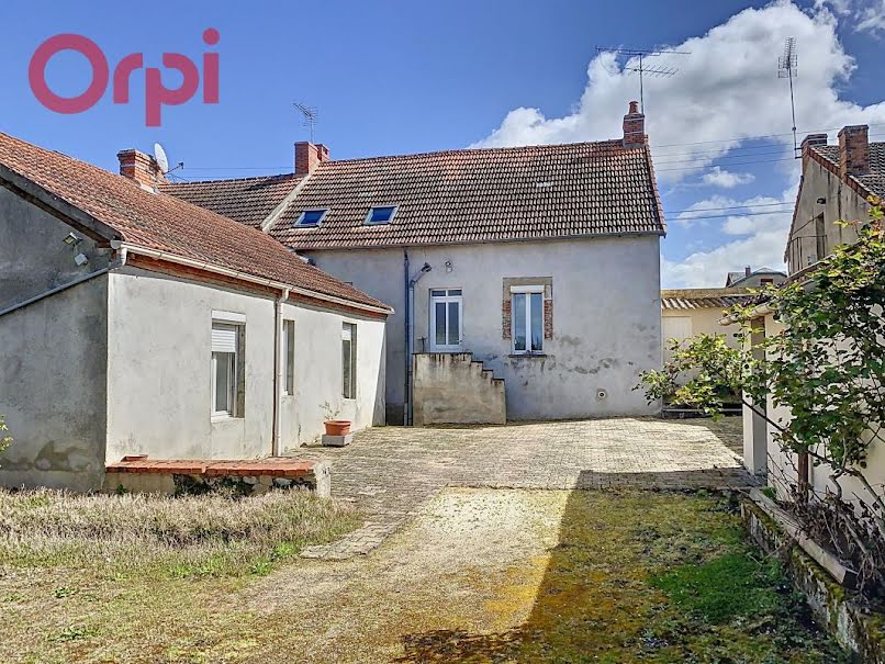 Vente maison 4 pièces 86 m² à Commentry (03600), 131 000 €