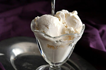 Keto Vanilla Ice Cream