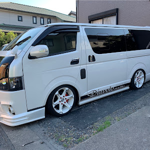 ハイエースバン