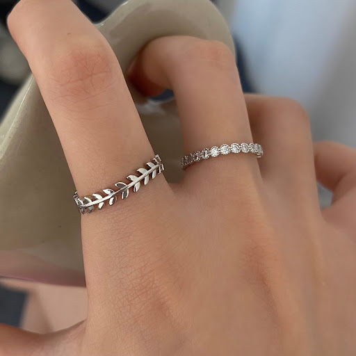 Title 7, Womens High Sense Open-end Zircon Ring. Experi...