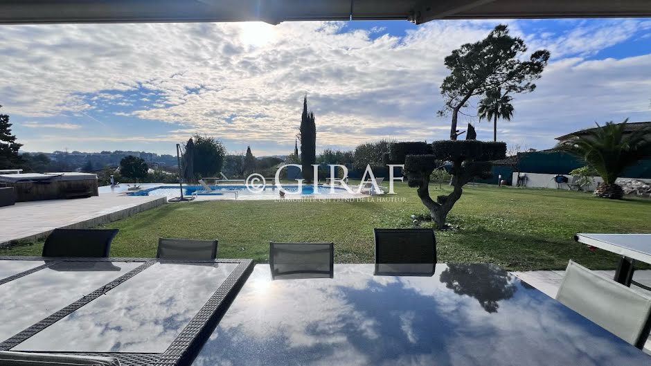 Vente villa 7 pièces 237 m² à Mougins (06250), 2 365 000 €