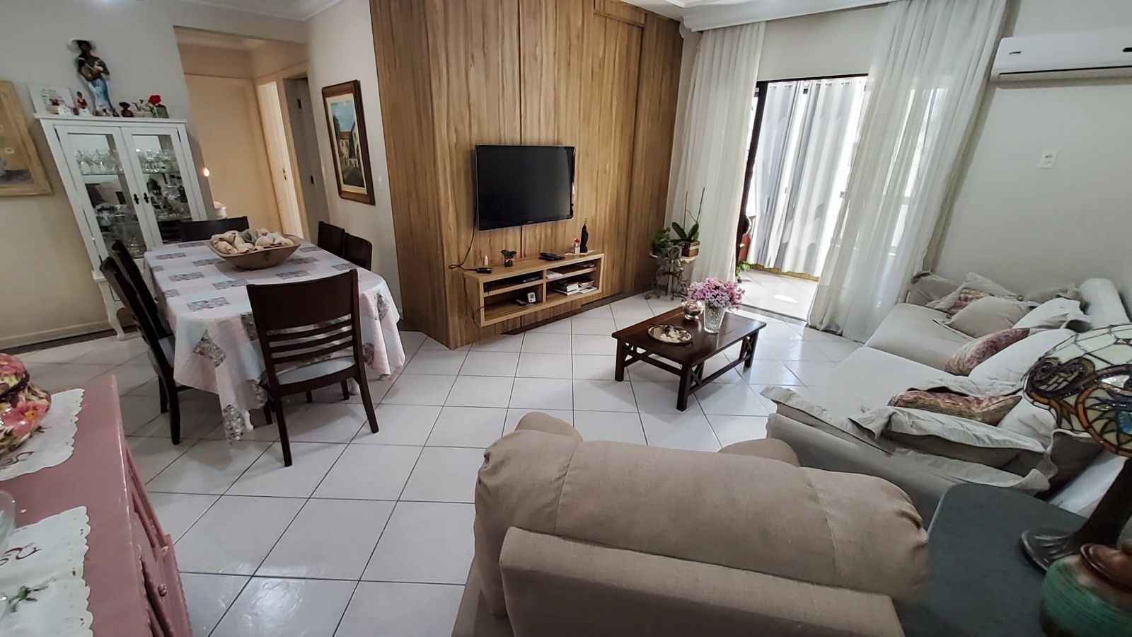 Apartamento no Ed. Saint Louis