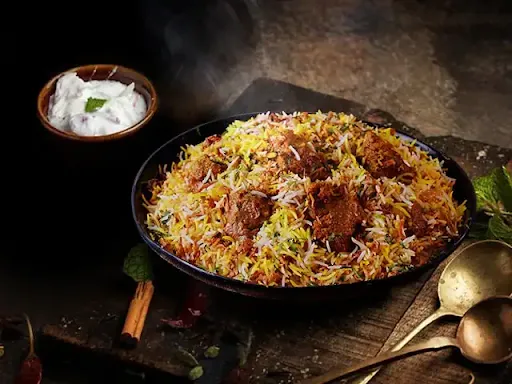 Lucknowi Mutton Dum Biryani [Boneless, Serves 1]