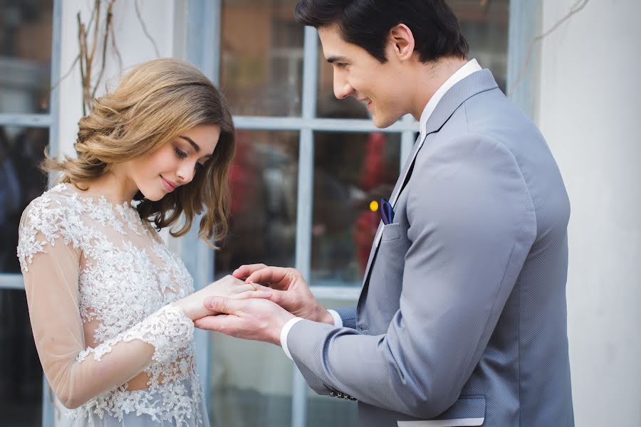 Fotografo di matrimoni Konstantin Shadrin (shadrinfoto). Foto del 10 marzo 2016