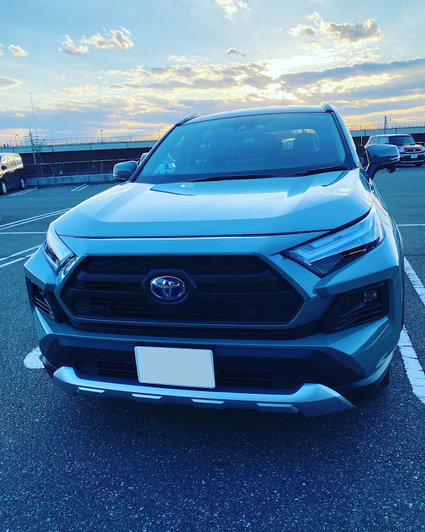 RAV4のRAV4・rav4adventure・アーバンカーキ・洗車に関するカスタム事例の投稿画像1枚目