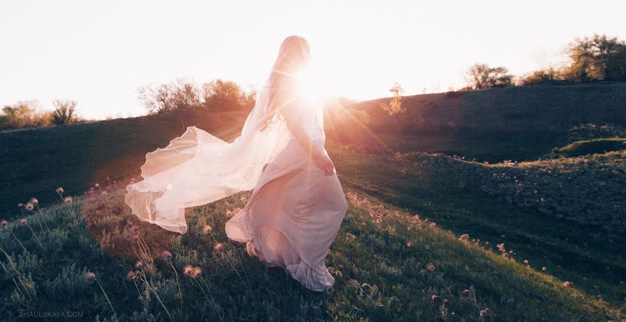 Wedding photographer Anna Shaulskaya (annashaulskaya). Photo of 26 January 2022