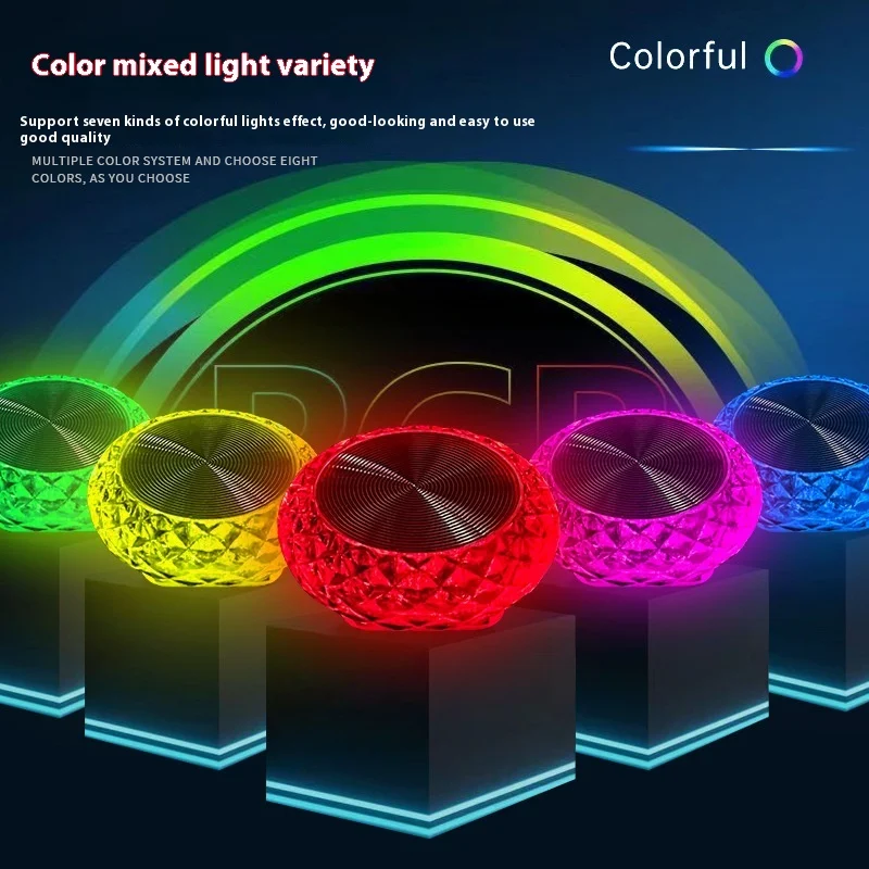 Luz ambiente USB criativa para carro com sete cores. Ilumine e personalize o interior do seu veículo com esta luz USB fácil de usar e com diversas opções.