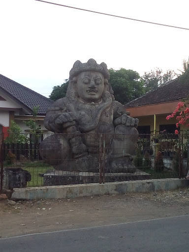 Drawapala Statue