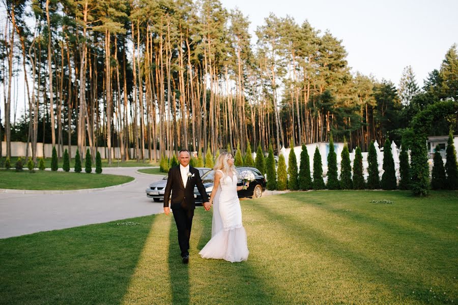 Fotógrafo de casamento Katya Gevalo (katerinka). Foto de 14 de outubro 2019