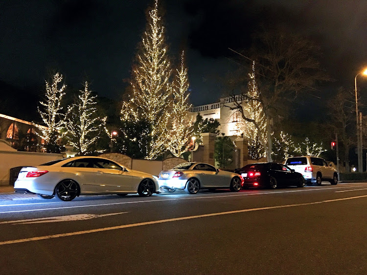 ランドクルーザー100の忘年オフ・バリ寒撮影会・ボロスマホじゃ夜景撮れない・よいお年を！に関するカスタム事例の投稿画像2枚目