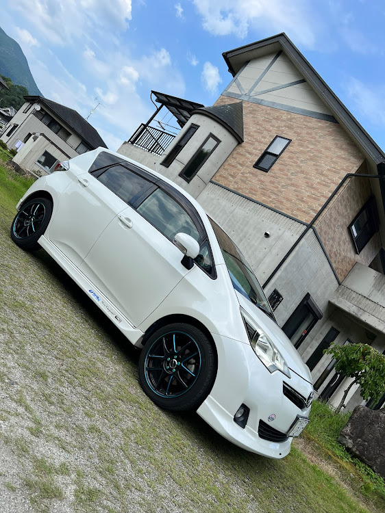 ラクティスのラクティス・ncp120・Work emotion CR kiwami・ビーサイドレーベル・走行距離ゾロ目に関するカスタム事例の投稿画像1枚目