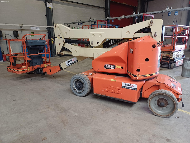 Picture of a JLG E400AN