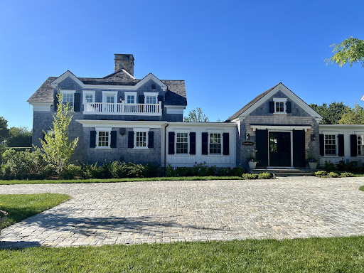 House with garden 1