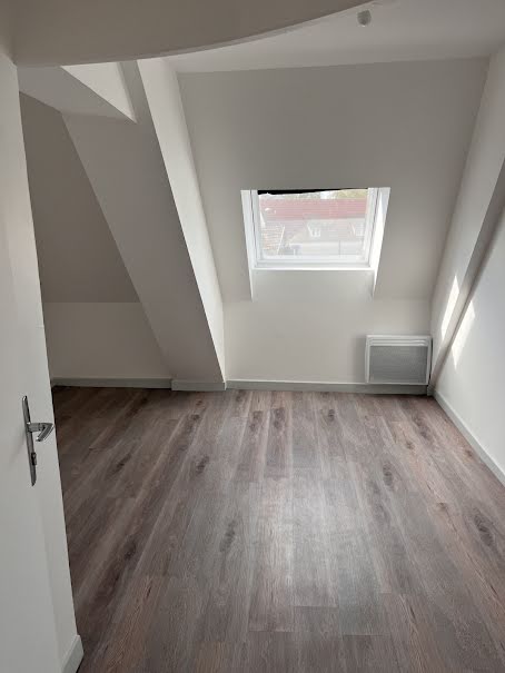 Vente appartement 5 pièces 90 m² à Moulins (03000), 128 400 €