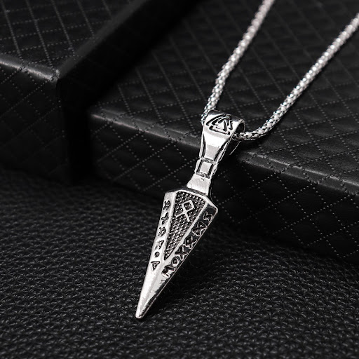 Title 3, Personalized Pendant Vintage Crowe Mens Castin...