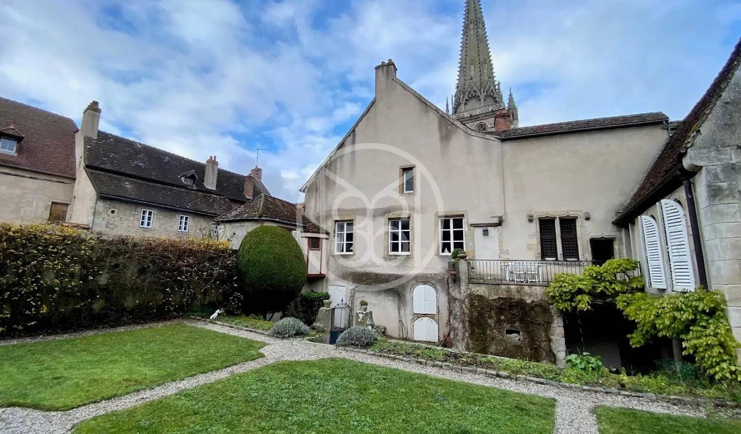 Propriété avec jardin Autun