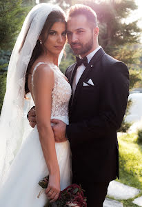 Fotografo di matrimoni Nikos Krikelis (krikelis). Foto del 7 gennaio 2020