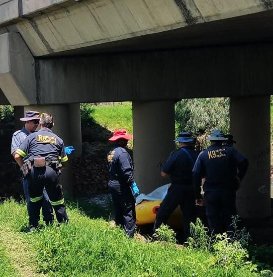 The team of police divers recovered the body of an 11-year-old boy who drowned in the Apies River in Tshwane.