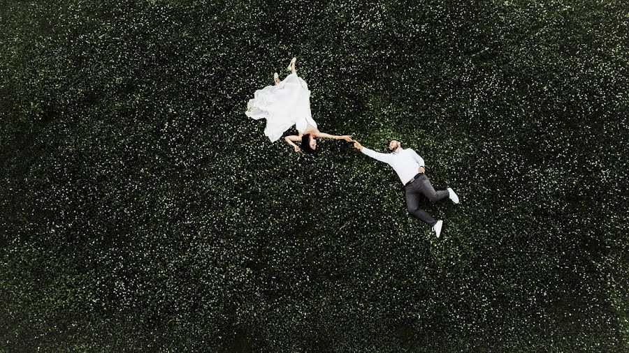 Fotógrafo de casamento Danil Dyakiv (danildiakiv). Foto de 9 de agosto 2021