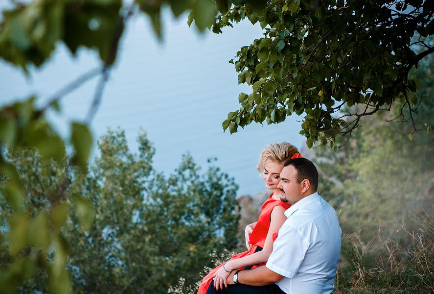 Fotografo di matrimoni Ruslan Komardin (runya). Foto del 9 settembre 2015