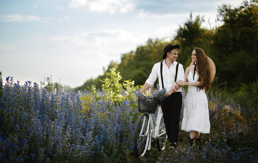 Wedding photographer Vladislav Korchagin (gazaline). Photo of 16 July 2019