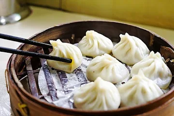 Juicy Momos photo 