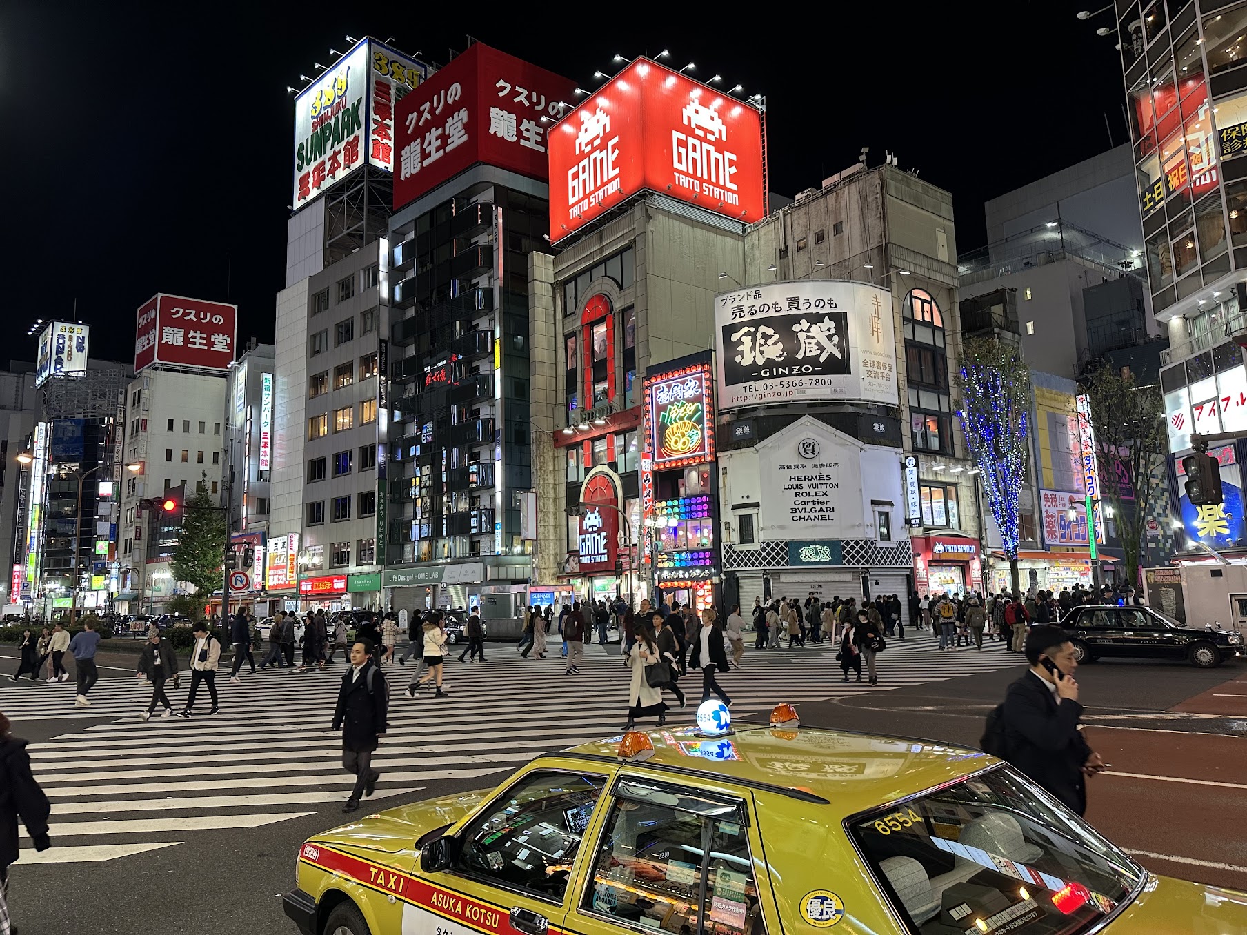 【四處遊盪】2023東京、箱根秋之旅 DAY 1~新宿歌舞伎