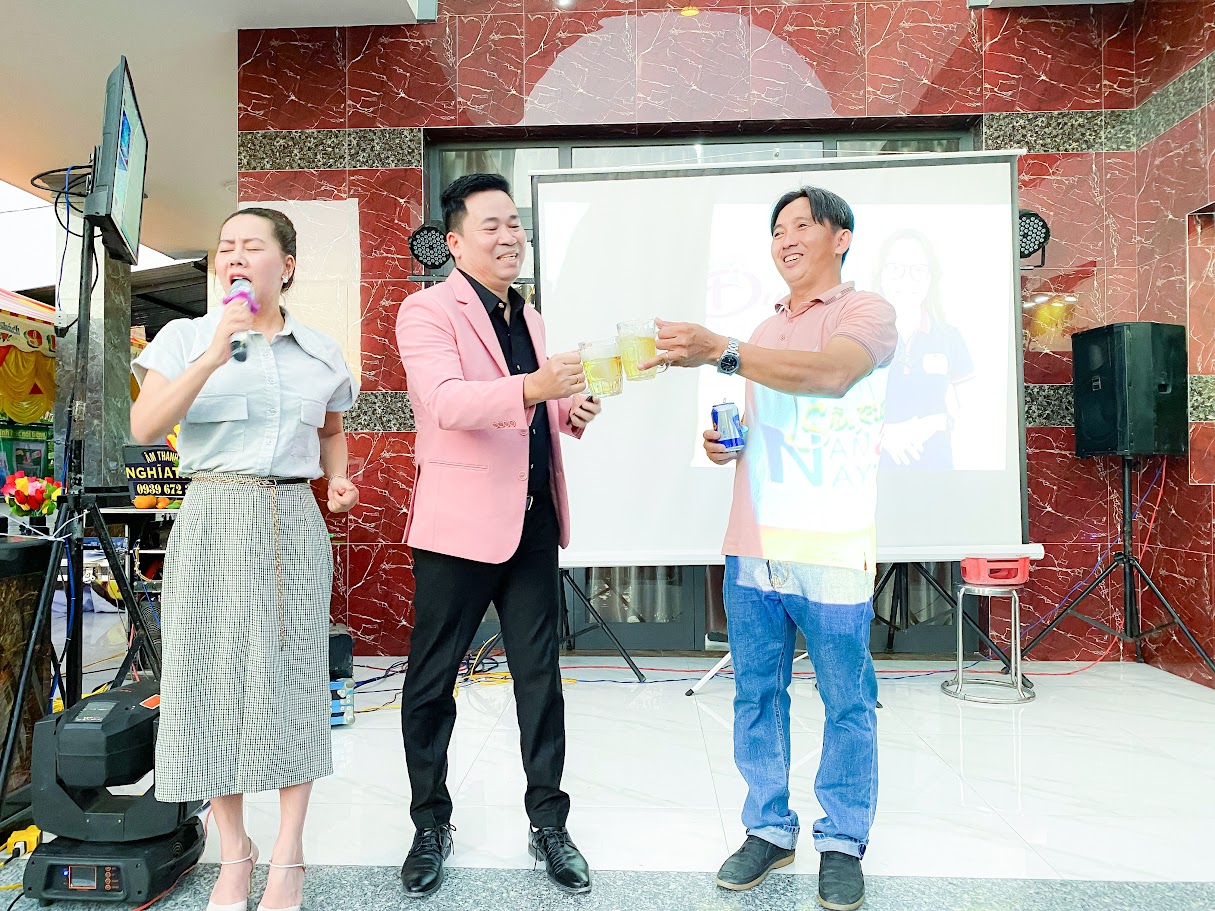 CÙNG CÔNG TY DIÊN KHÁNH, NGHE BÀ CON KỂ CHUYỆN TRÚNG MÙA ĐƯỢC GIÁ SẦU RIÊNG