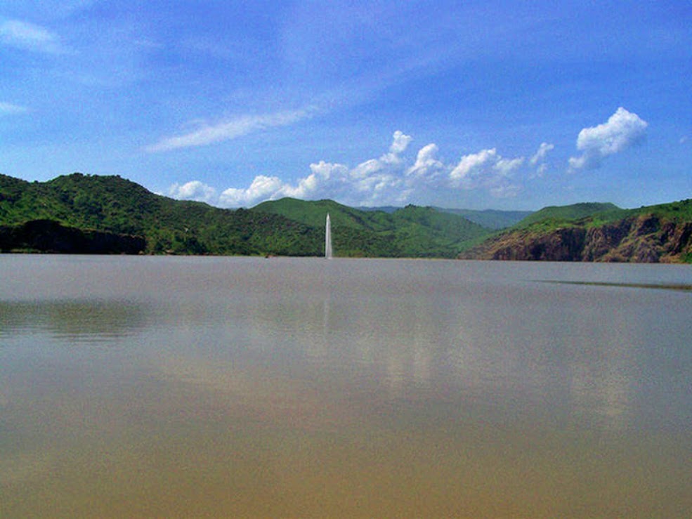 Lago Nyos, o lago assassino