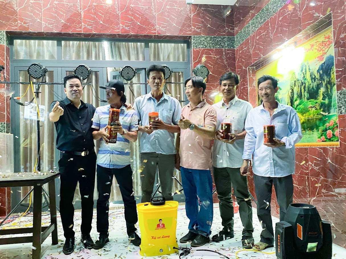 CÙNG CÔNG TY DIÊN KHÁNH, NGHE BÀ CON KỂ CHUYỆN TRÚNG MÙA ĐƯỢC GIÁ SẦU RIÊNG
