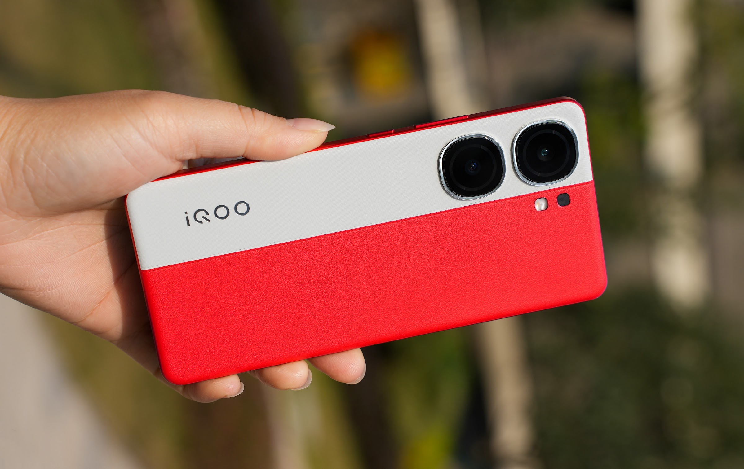 IQOO Neo 9 Pro Review: The New Flagship Killers - Is it the Best Value Phone of 2023?