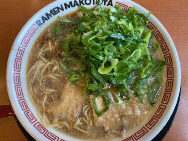 ラーメンまこと屋九条ねぎ背脂醤油ラーメン