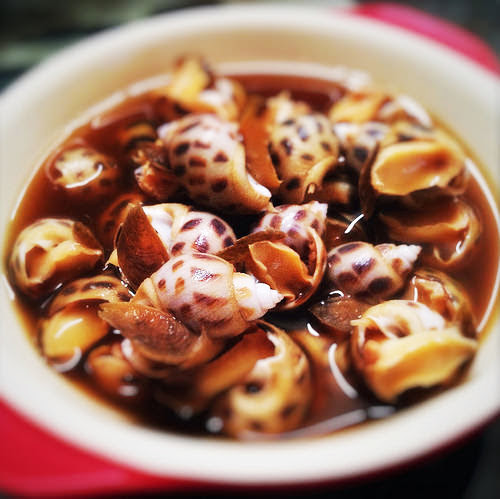 shellfish, Sea Snail, whelk, conch, Simmer, Sake, Soy Sauce,  清酒, 鼓油, 煮, 花螺, recipe, chilled, seafood, chinese