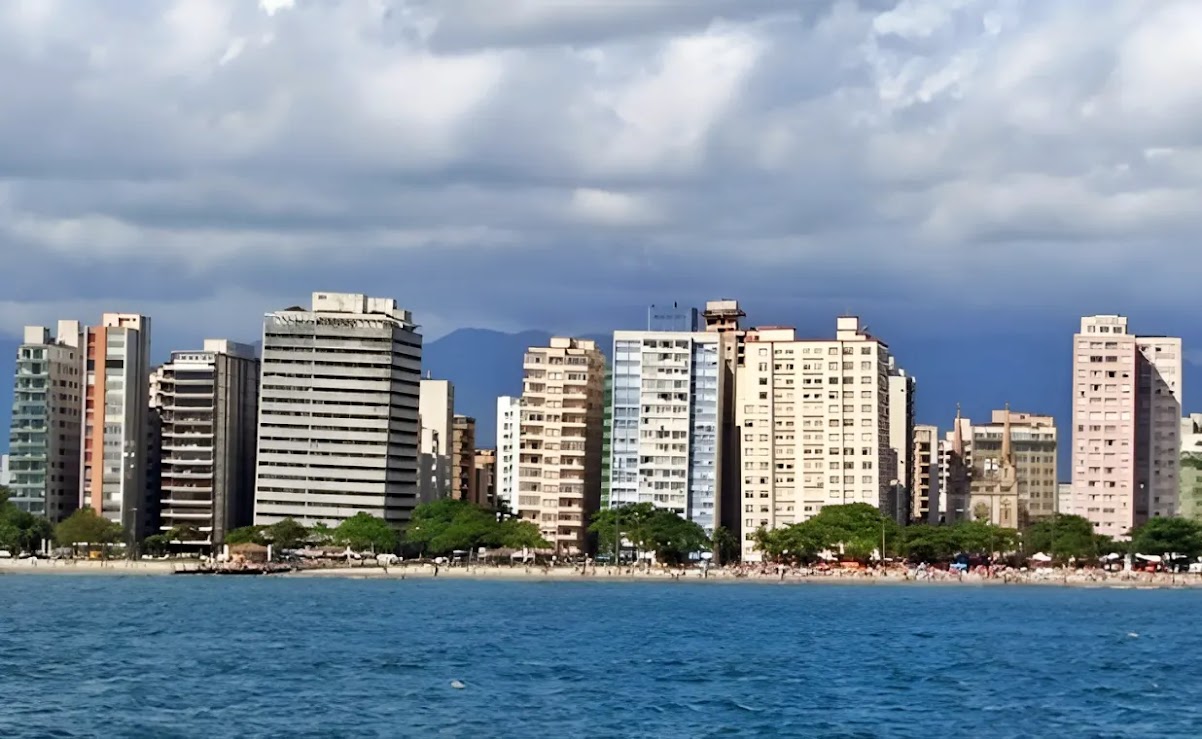 Santos: A cidade dos prédios tortos