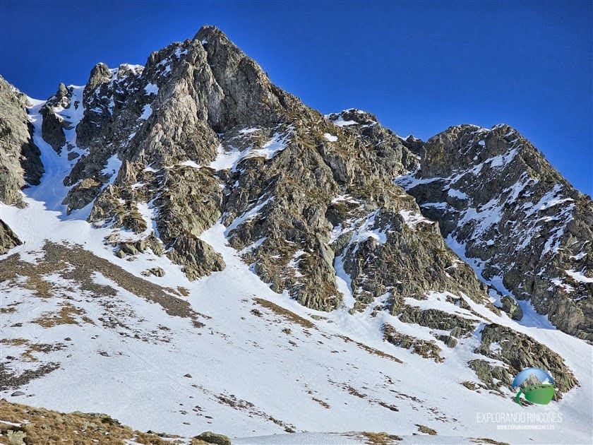 Pico de la Montañeta 2.558 m CORREDOR CENTRAL SO