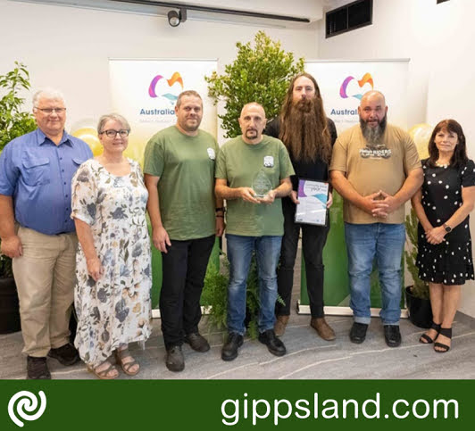 L to R: Cr Keith Cook, Mayor Annemarie McCabe, Simon Carter, Rudi Paoletti, Andrew Giles, Hayden Irvine, Deputy Mayor Cr Tricia Jones